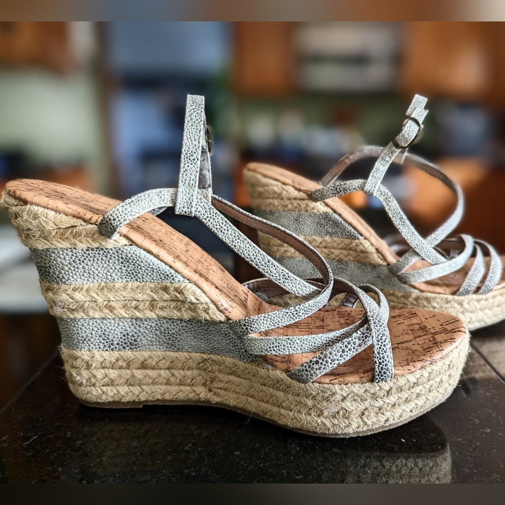 Brand New Women's Wedge Heels